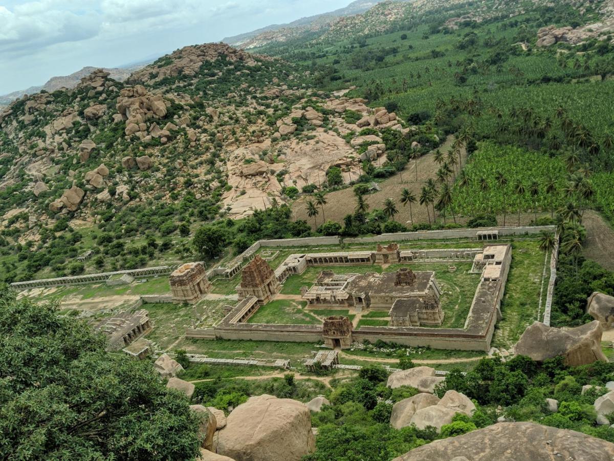 Hotel Varsha Hampi Exteriér fotografie