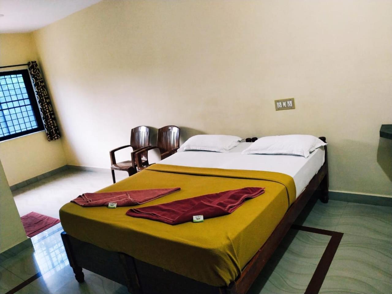 Hotel Varsha Hampi Exteriér fotografie
