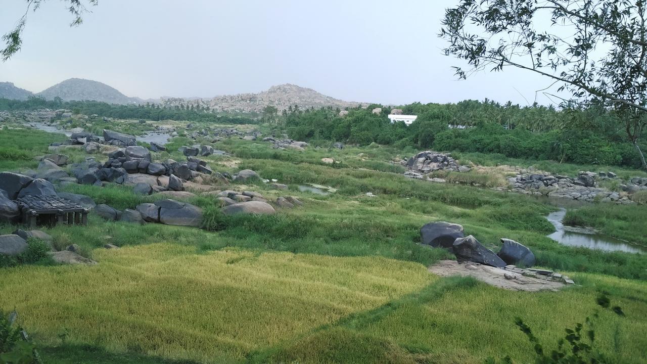 Hotel Varsha Hampi Exteriér fotografie